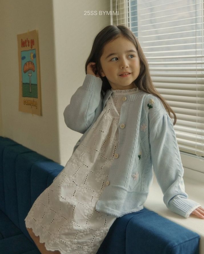 Flower embroidered knit cardigan