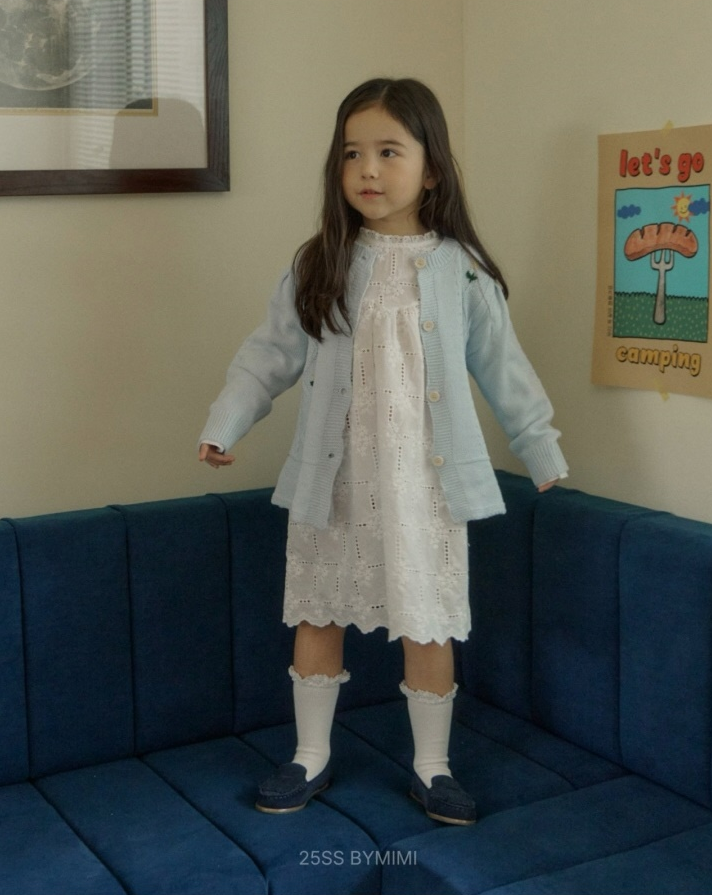 White punching embroidered dress