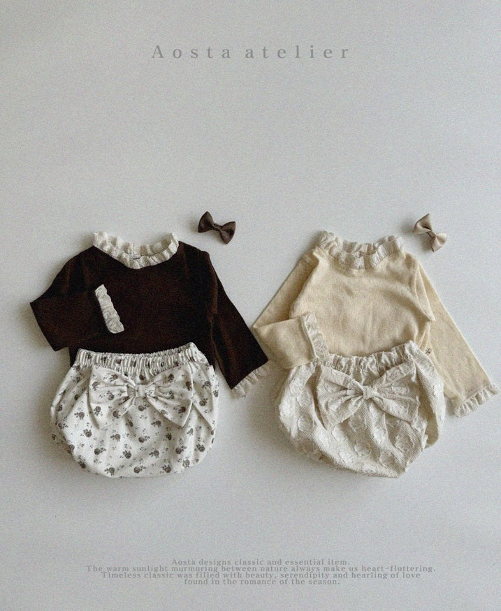 Eyelet top