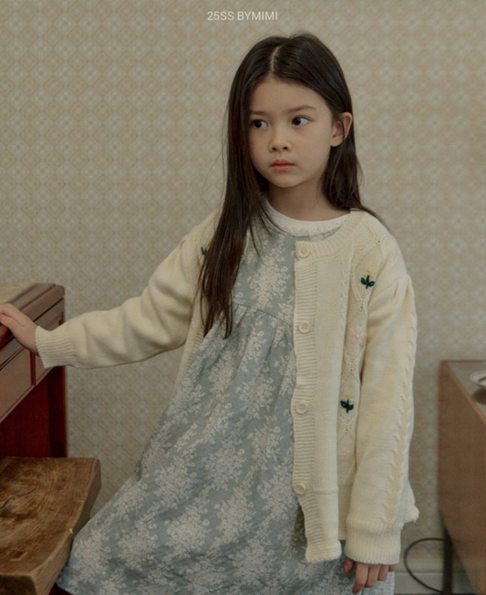 Flower embroidered  knit cardigan